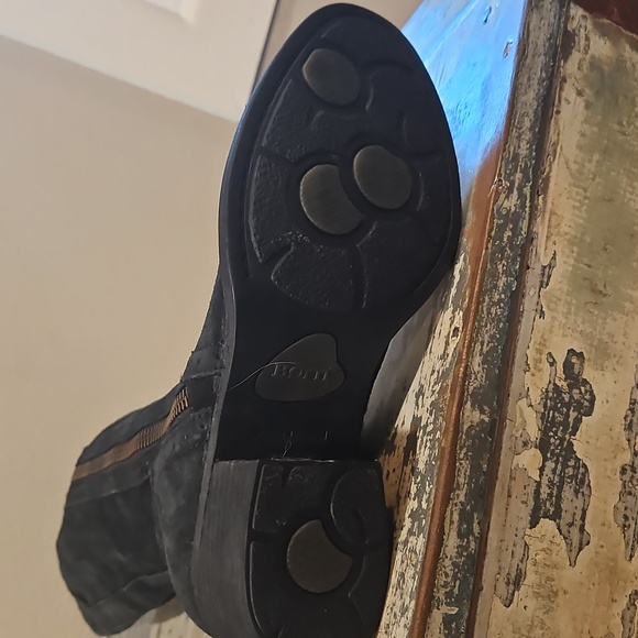 Born Boots - Picture 7 of 16